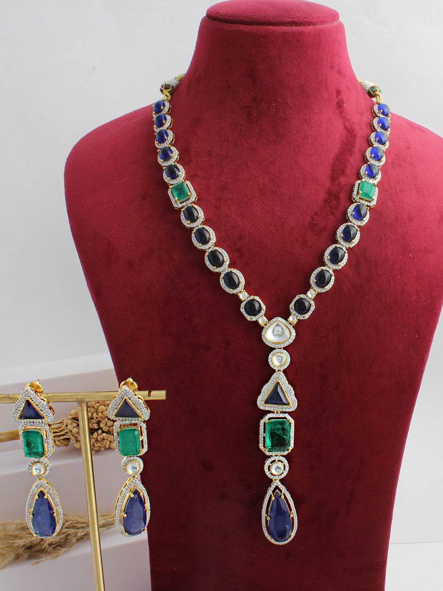 Tavisha Necklace Set