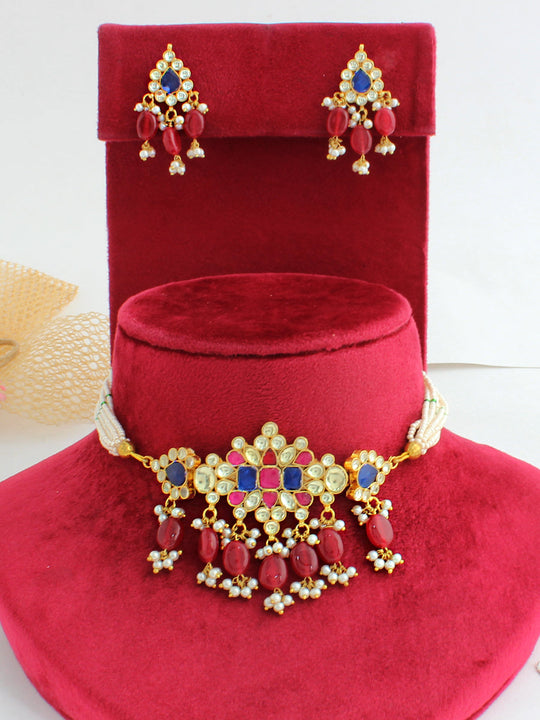 Vandna Choker Necklace Set