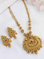 Tanishri Pendant Necklace Set - Gold