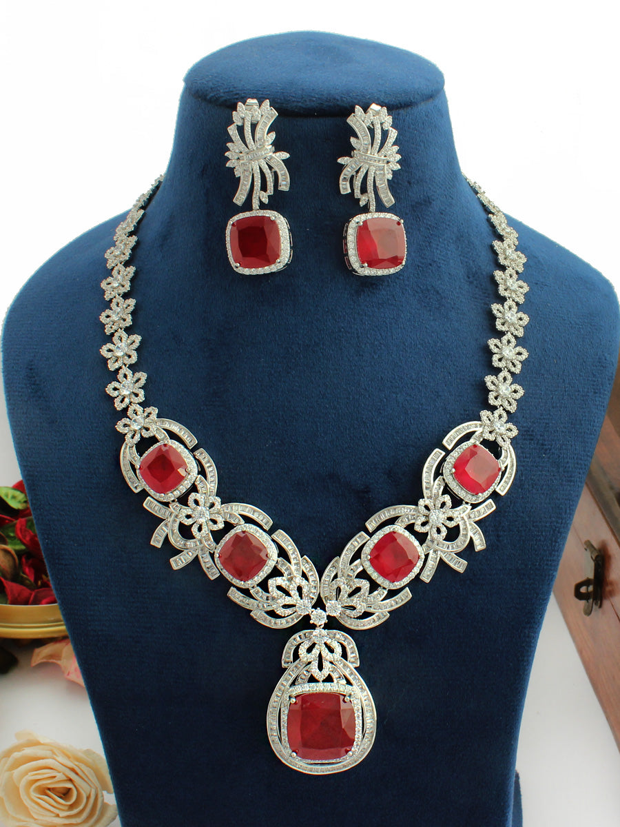 Alice Necklace Set