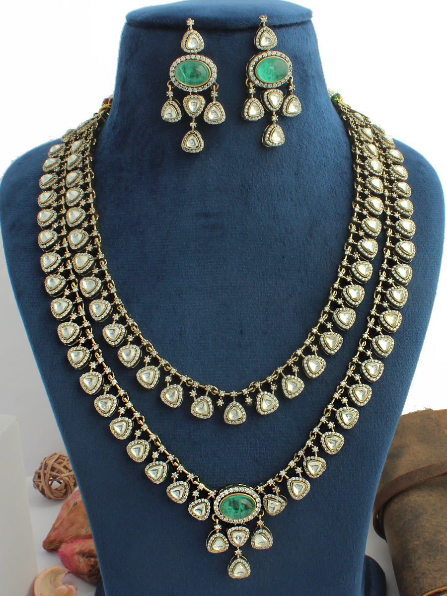 Irika Layered Necklace Set