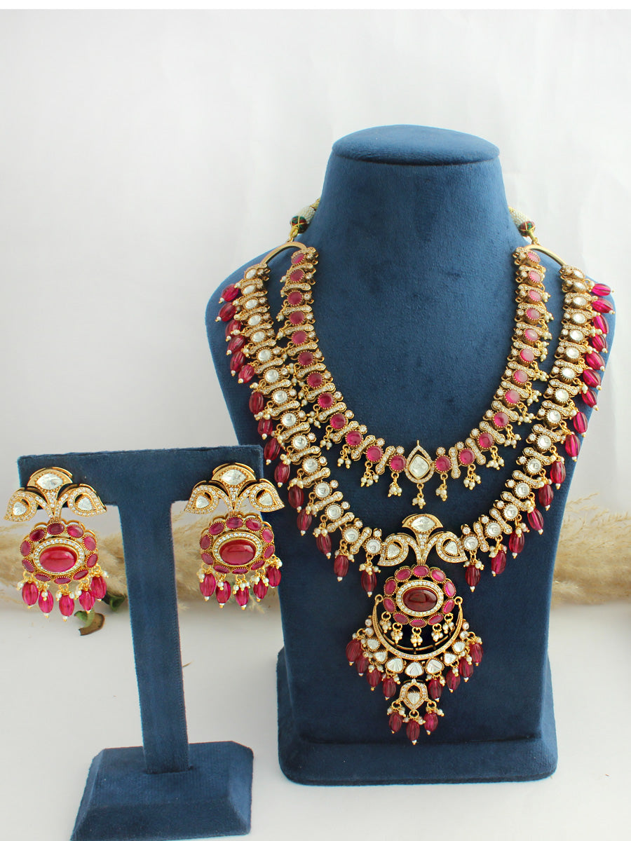 Ishira Layered Necklace Set