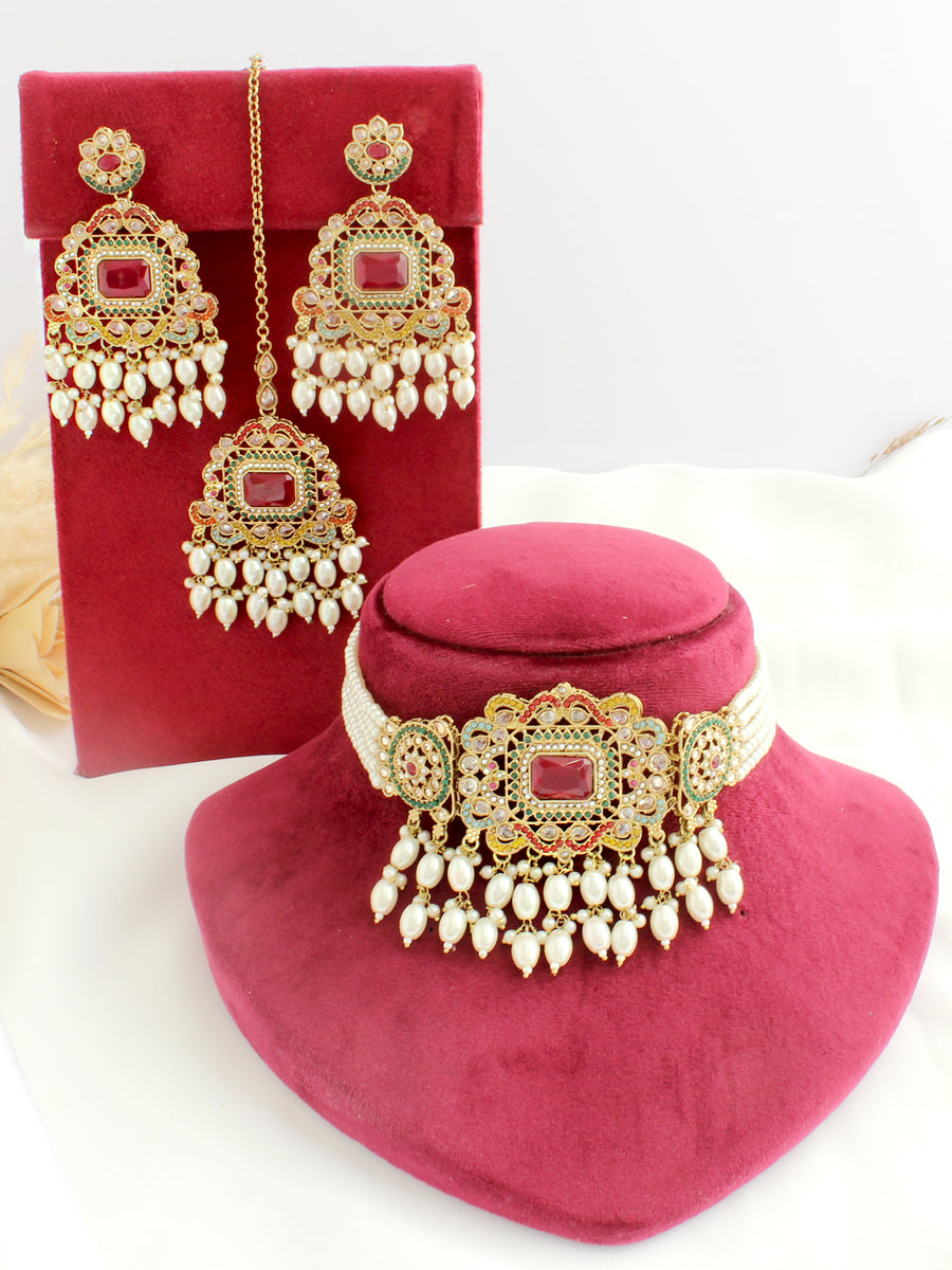 Inaya Choker Necklace Set