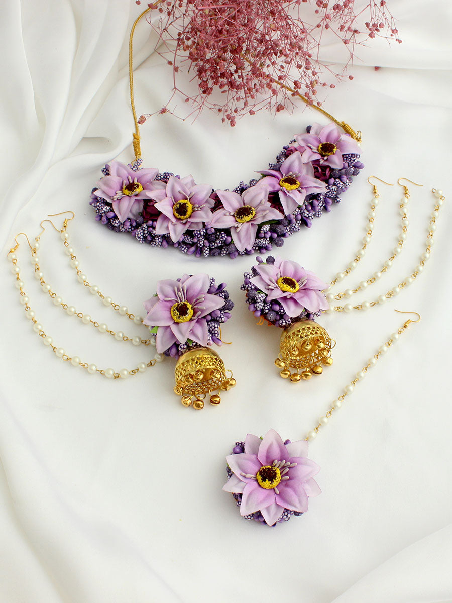 Akansha Floral Necklace Set