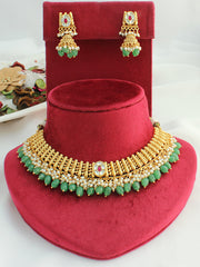 Avnisha Necklace Set