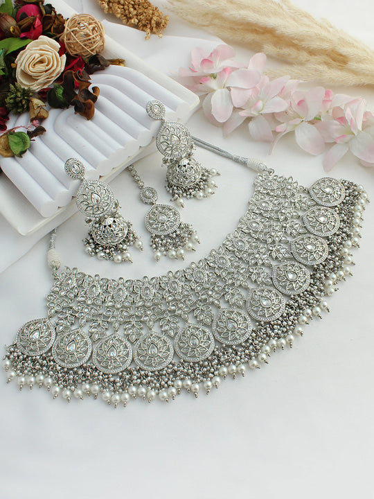 Minisha Necklace Set