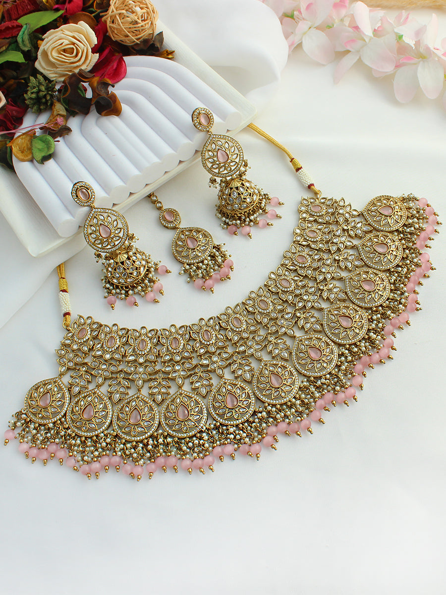 Minisha Necklace Set