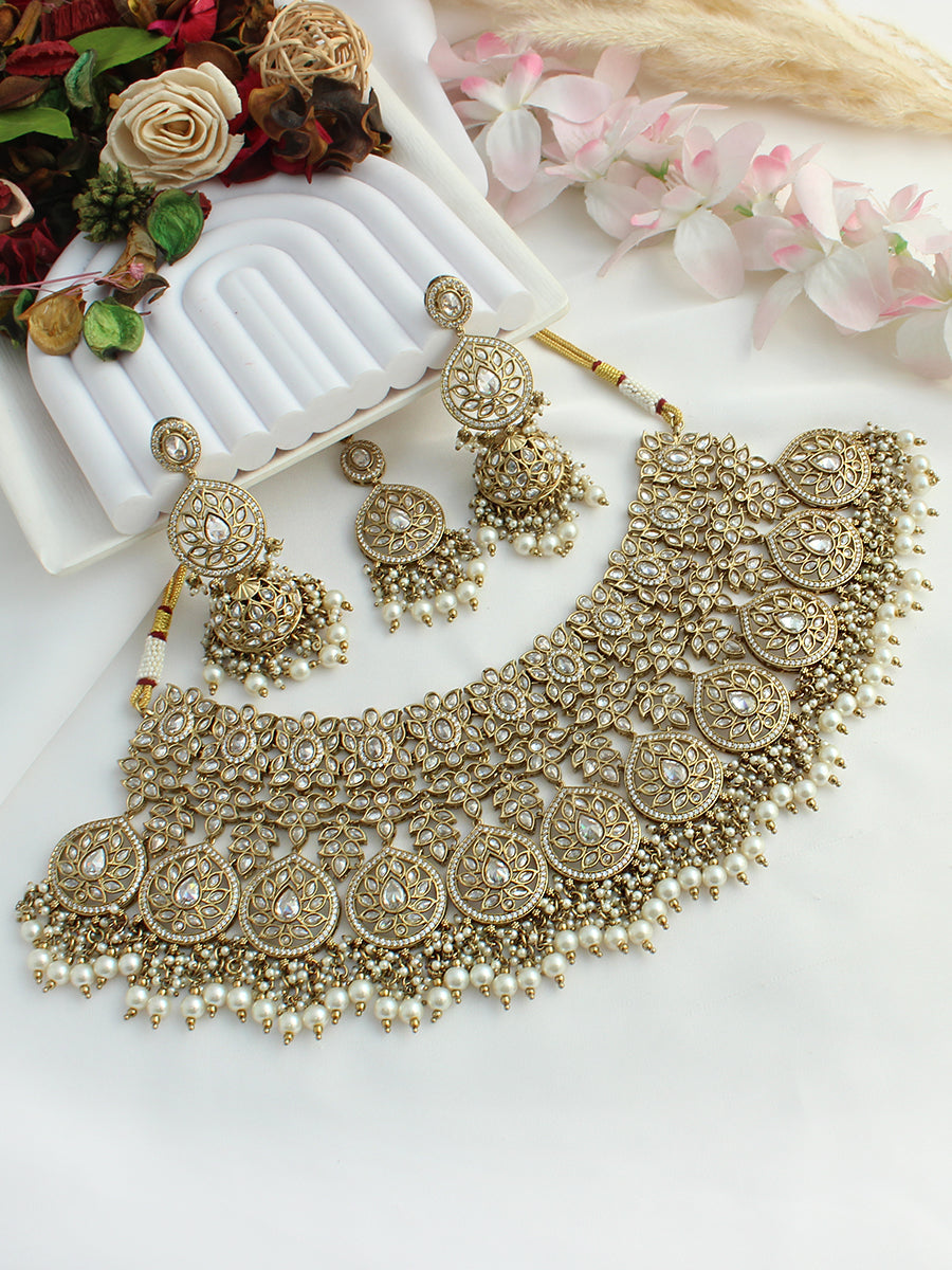 Minisha Necklace Set