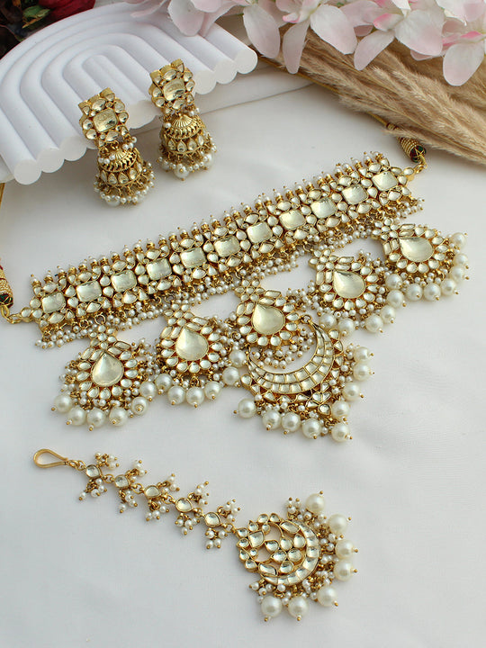 Kanishka Choker Necklace Set-Gold