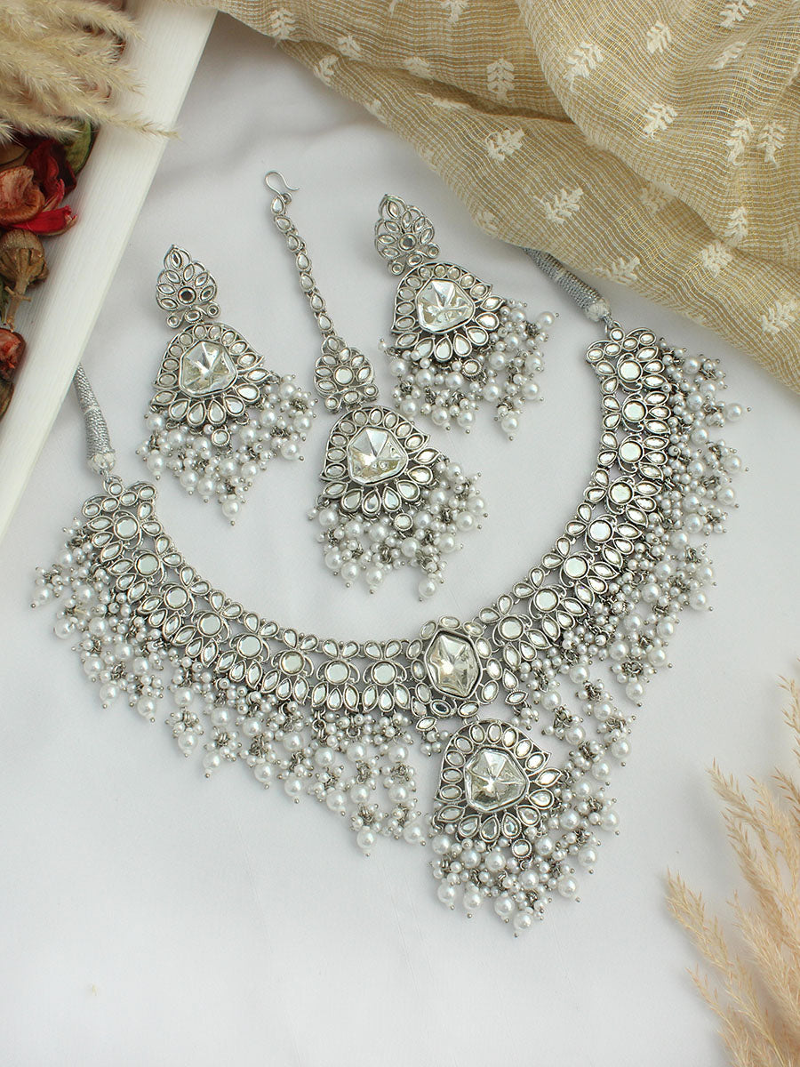 Navika Bib Necklace Set-Silver