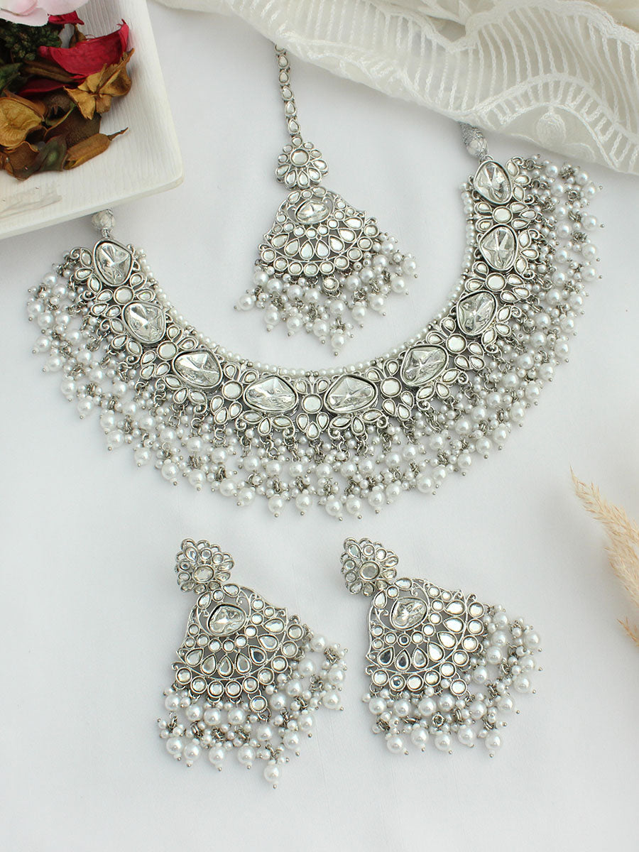 Avishi Bib Necklace Set